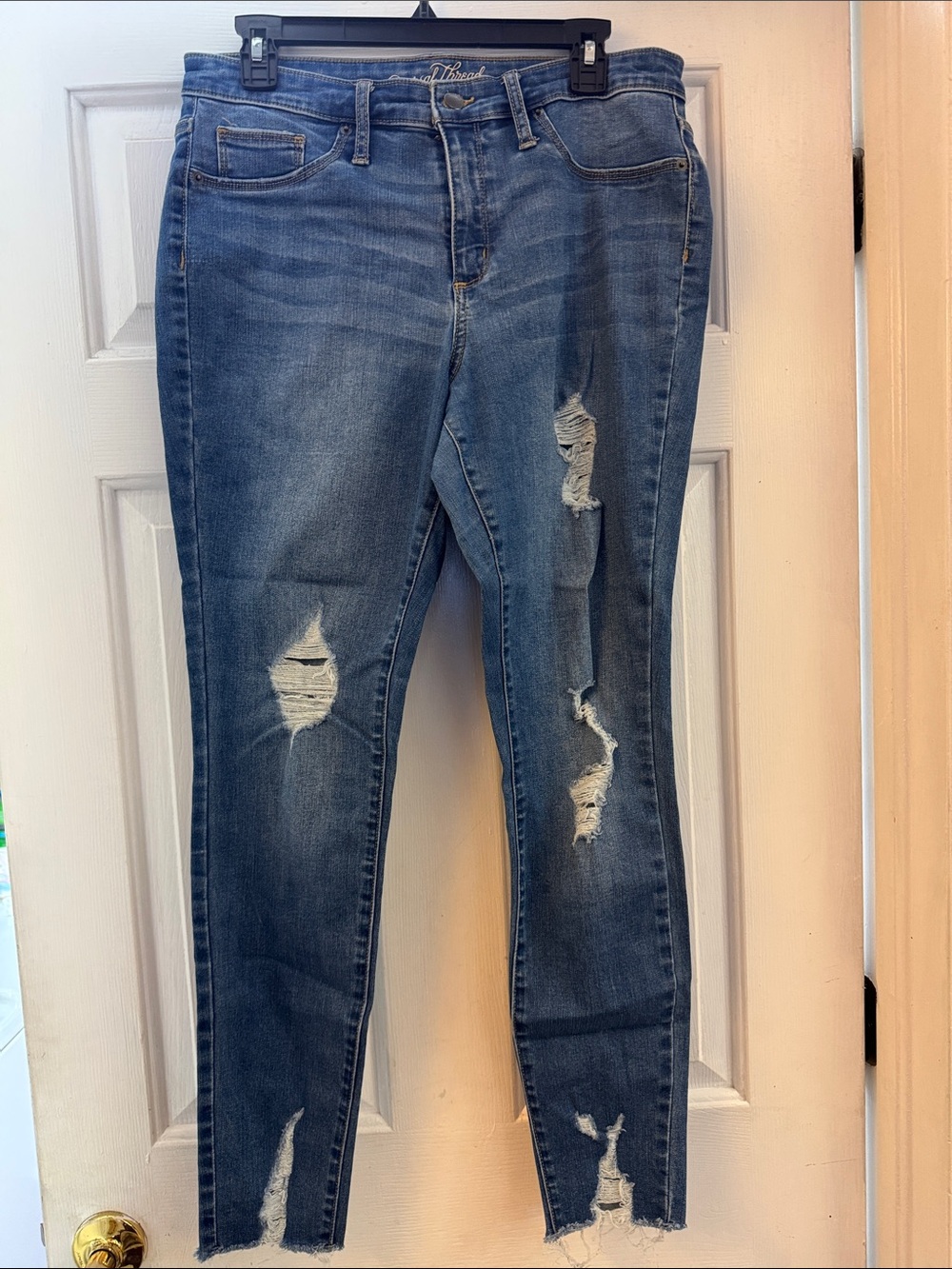 Universal Thread Distressed Dark Blue Skinny Jeans